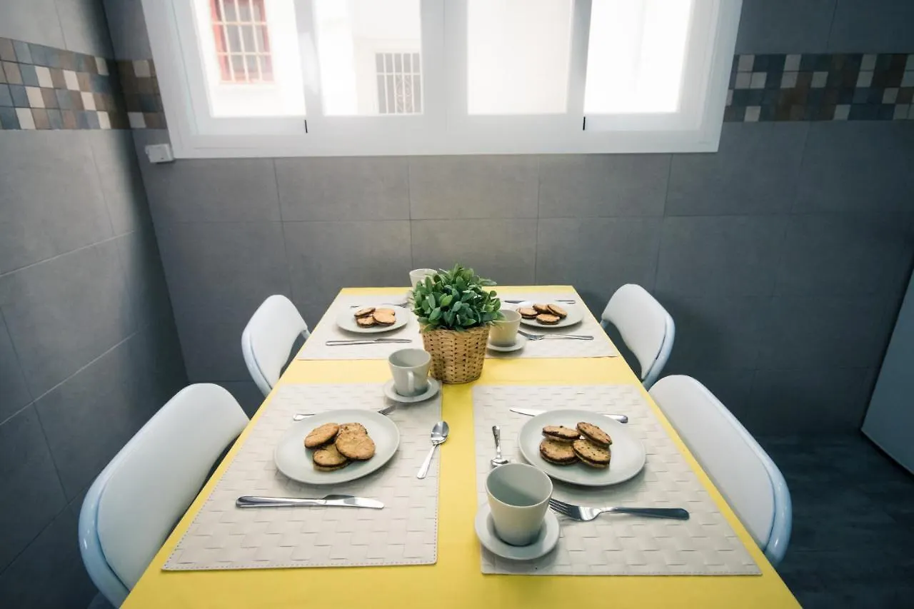 Apartment Holidays2Malaga Heredia 3 Bedroom Opposite Malaga Port