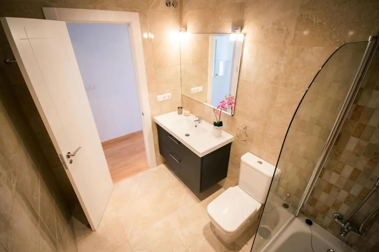 Holidays2Malaga Heredia 3 Bedroom Opposite Malaga Port
