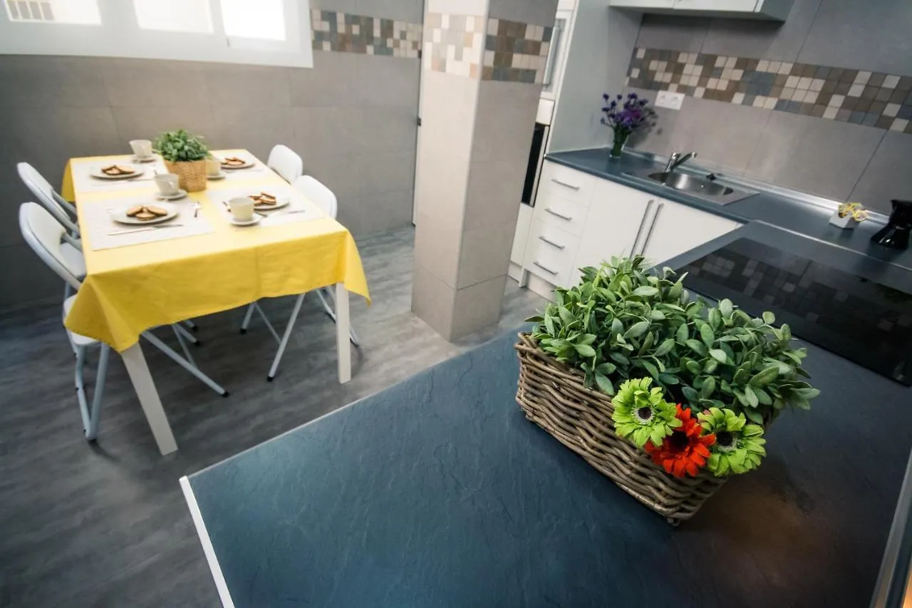 Holidays2Malaga Heredia 3 Bedroom Opposite Malaga Port