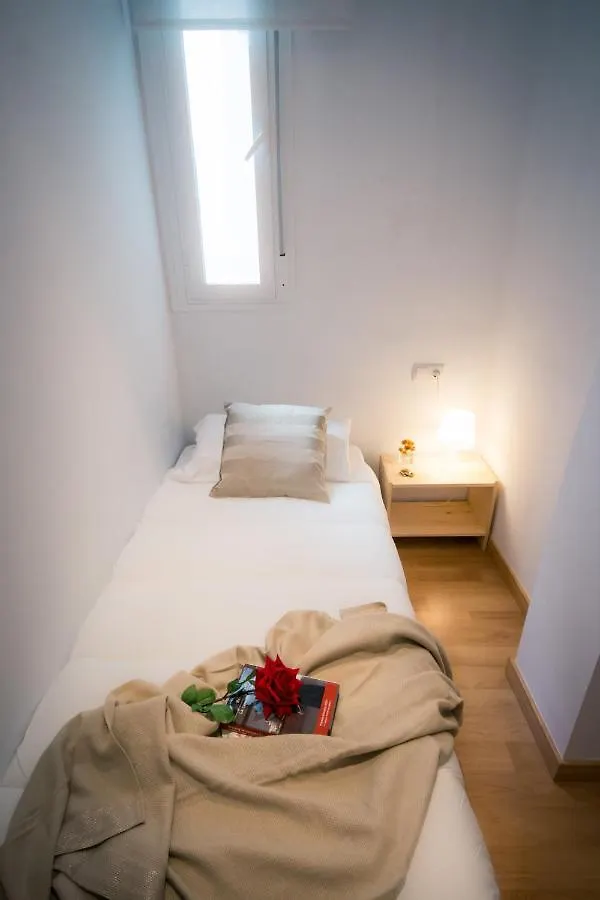 Apartment Holidays2Malaga Heredia 3 Bedroom Opposite Malaga Port