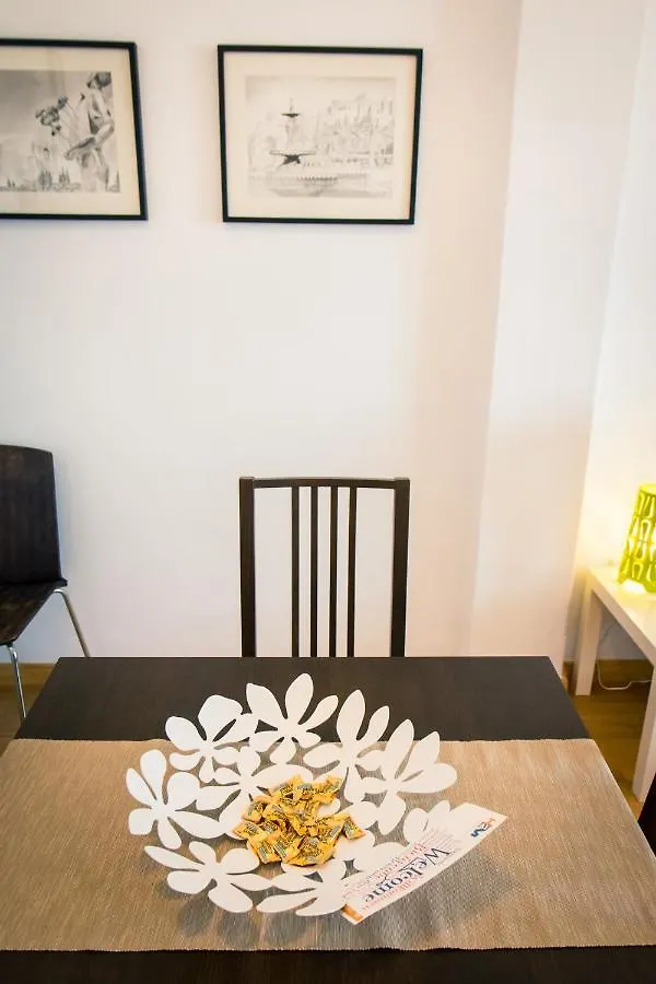 Apartment Holidays2Malaga Heredia 3 Bedroom Opposite Malaga Port Spain